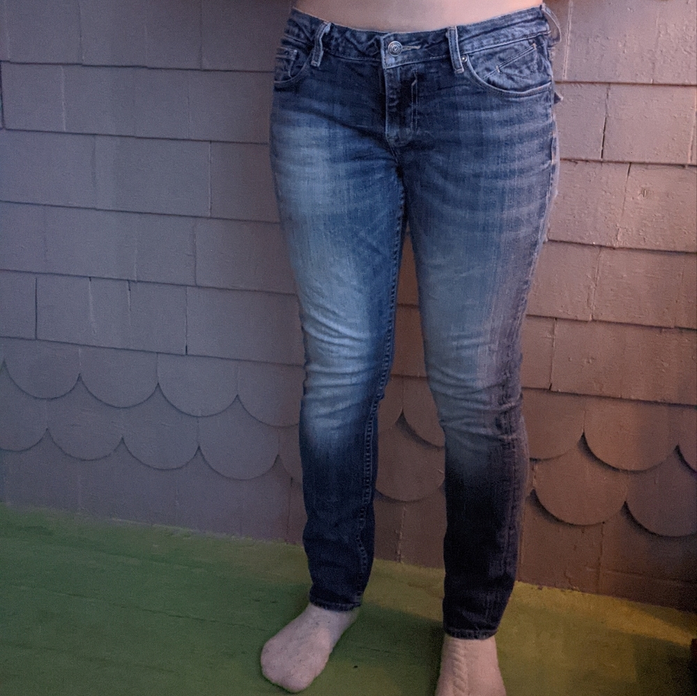 Visgoss size 29 cropped blue jeans